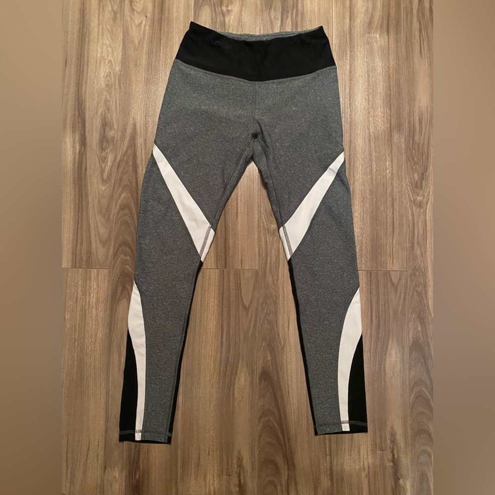 Gray Leggings with Mesh